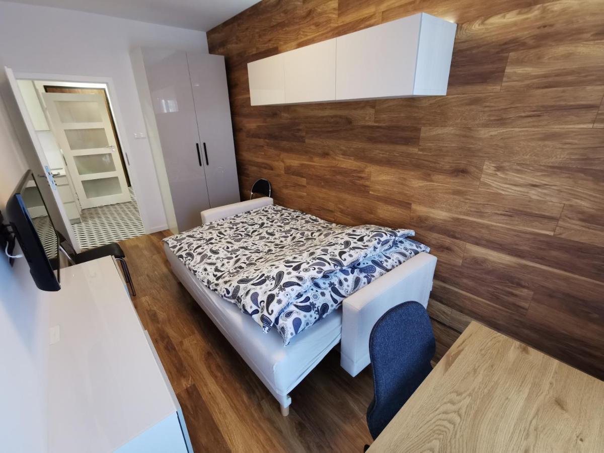 Zajezdnia Wrzeszcz Apartment *